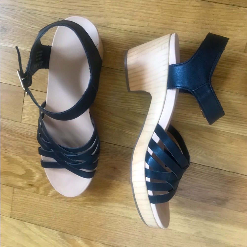 Navy blue comfort sandals